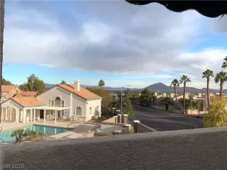 Photo #4: 2168920 Listing 