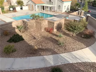 Photo #6: 2168920 Listing 