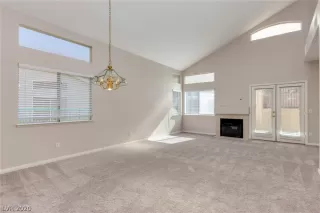 Photo #4: 2168945 Listing 