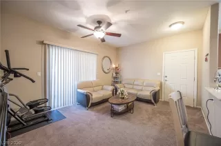 Photo #6: 2169002 Listing 