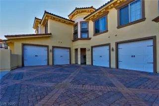 Photo #2: 2169030 Listing