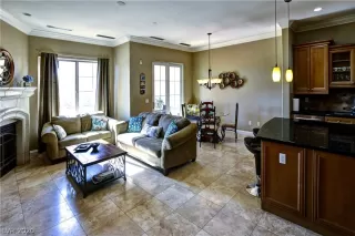 Photo #3: 2169030 Listing