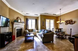 Photo #4: 2169030 Listing