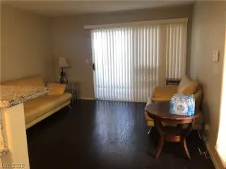 Photo #5: 2169051 Listing 