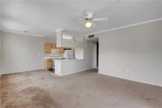 Photo #5: 2169052 Listing