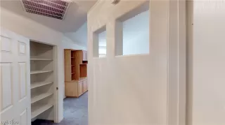 Photo #5: 2169058 Listing 