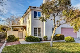 Photo #1: 2169077 Listing 