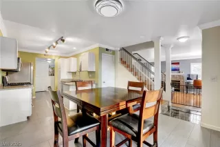 Photo #5: 2169077 Listing 