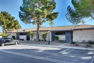 Photo #1: 2169196 Listing