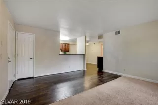 Photo #3: 2169252 Listing