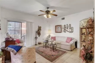 Photo #6: 2169357 Listing