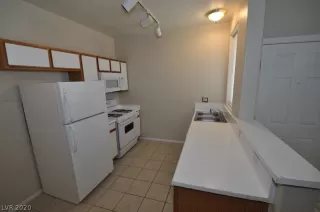 Photo #5: 2169415 Listing 