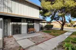 Photo #2: 2169475 Listing