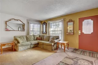 Photo #6: 2169475 Listing