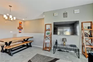 Photo #5: 2169515 Listing