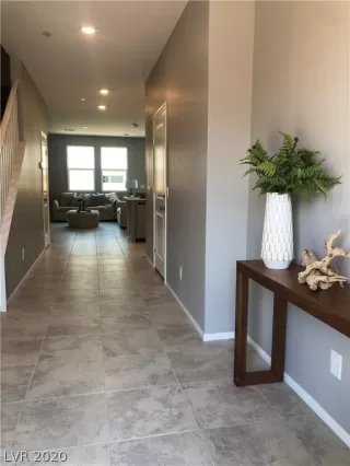 Photo #1: 2169528 Listing