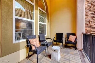 Photo #5: 2169560 Listing 