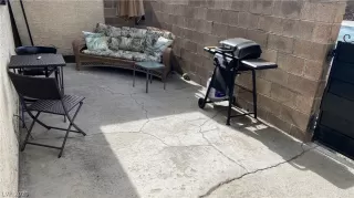 Photo #6: 2169573 Listing