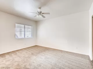 Photo #6: 2169590 Listing