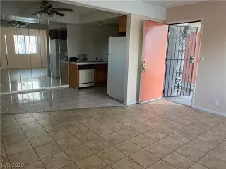 Photo #6: 2169671 Listing