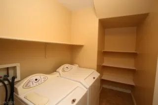 Photo #6: 2169700 Listing 