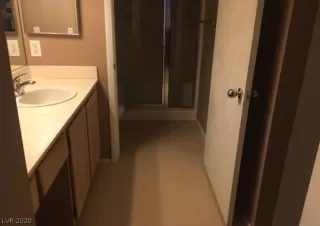 Photo #6: 2169817 Listing