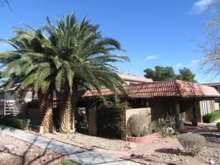 Photo #1: 2169820 Listing