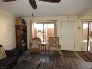 Photo #4: 2169820 Listing