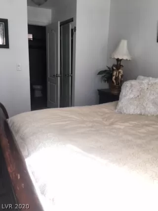 Photo #4: 2169868 Listing