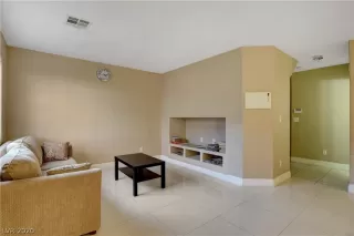 Photo #5: 2169871 Listing 