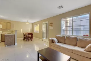 Photo #6: 2169871 Listing 