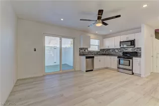 Photo #2: 2169888 Listing