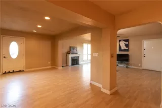 Photo #2: 2169961 Listing 