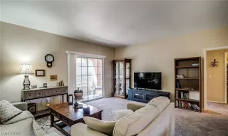 Photo #3: 2170045 Listing