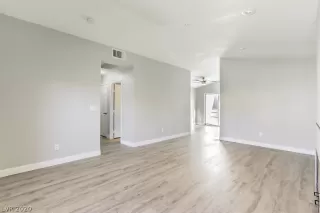 Photo #6: 2170182 Listing