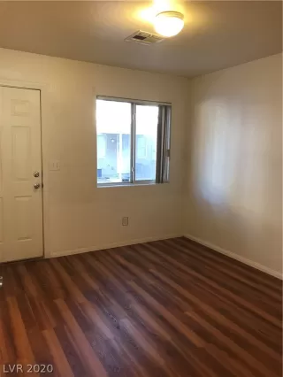 Photo #4: 2170203 Listing 