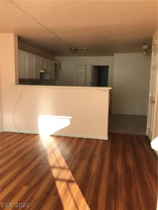 Photo #6: 2170203 Listing 