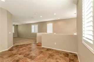 Photo #4: 2170212 Listing