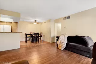 Photo #3: 2170223 Listing 