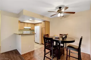 Photo #5: 2170223 Listing 