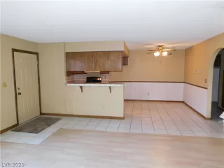 Photo #4: 2170257 Listing 