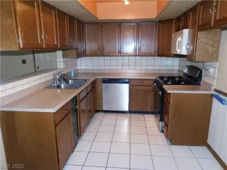 Photo #6: 2170257 Listing 