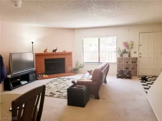 Photo #4: 2170291 Listing