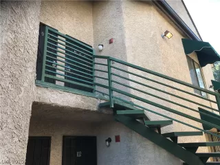 Photo #1: 2170304 Listing