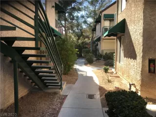 Photo #3: 2170304 Listing