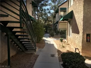 Photo #4: 2170304 Listing