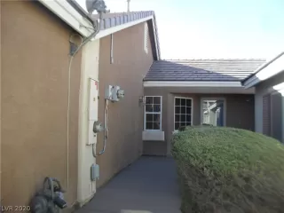 Photo #1: 2170366 Listing 