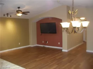 Photo #3: 2170366 Listing 