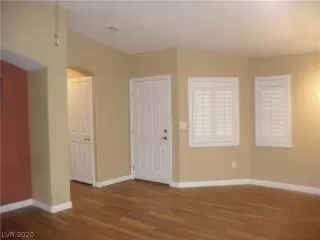 Photo #4: 2170366 Listing 