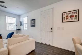 Photo #2: 2170367 Listing